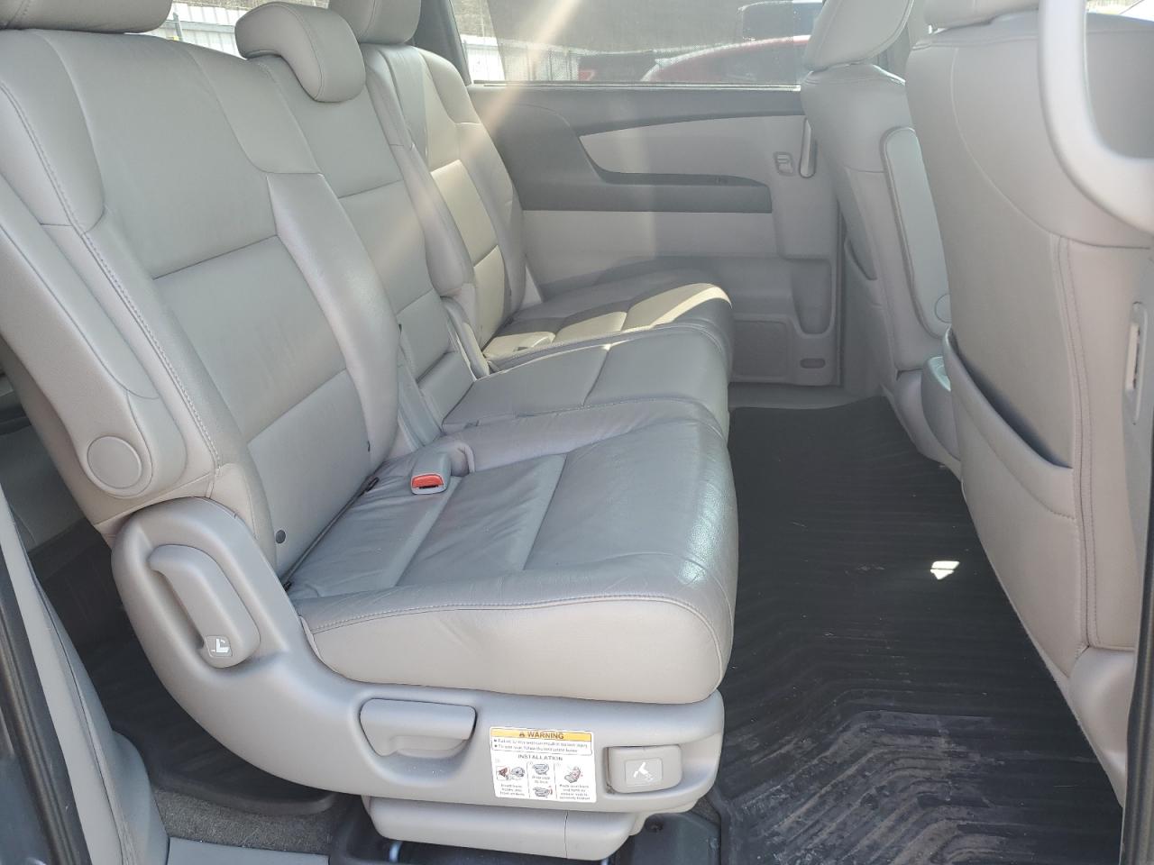 2011 Honda Odyssey - Image 11