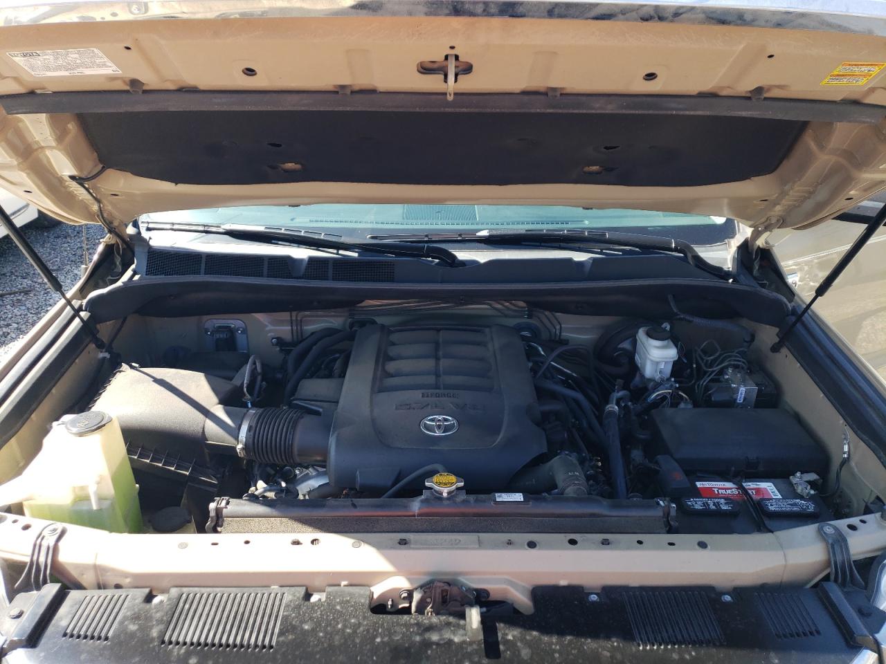 2017 Toyota Tundra - Image 11
