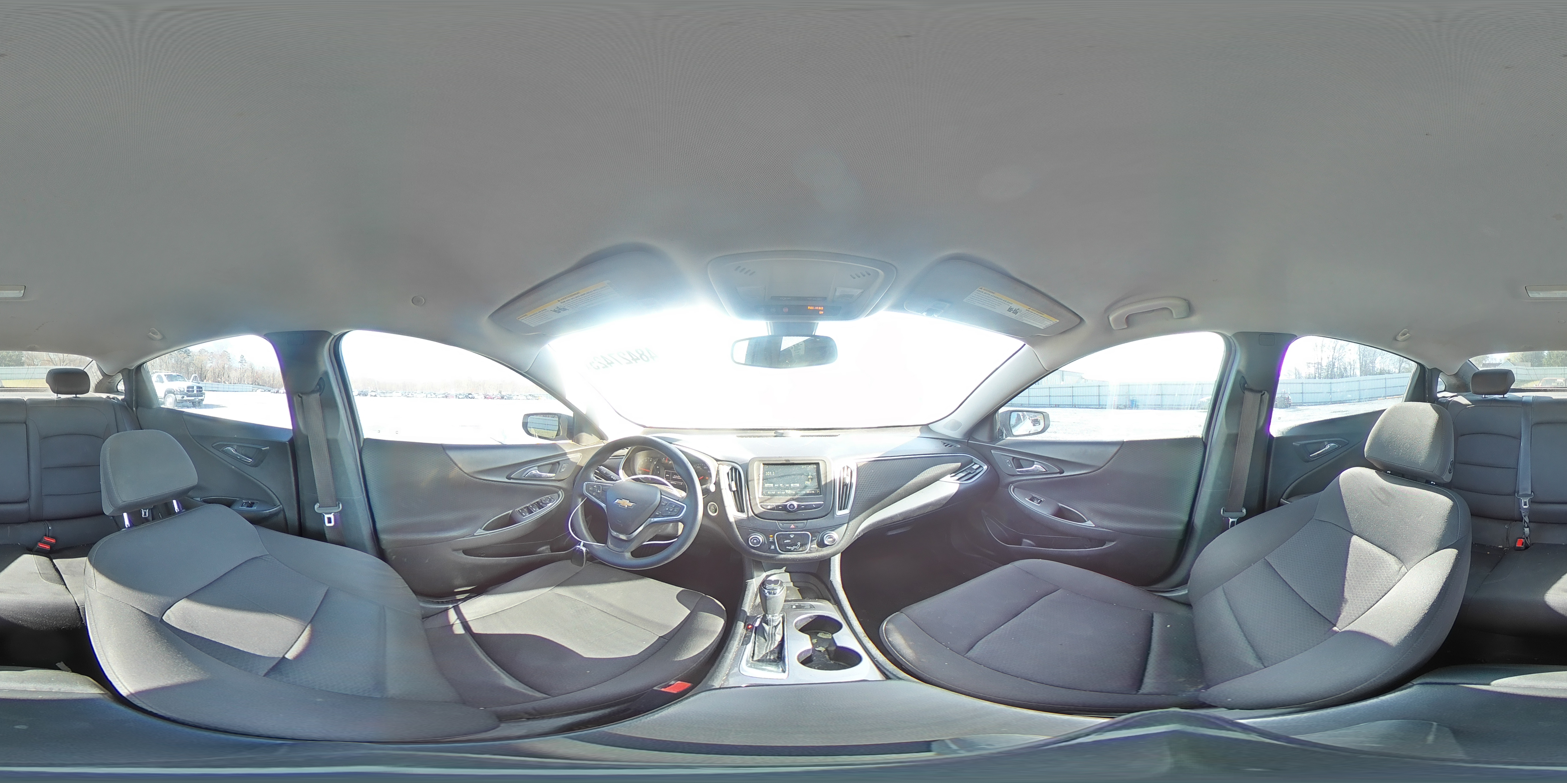 2018 Chevrolet Malibu - Image 13