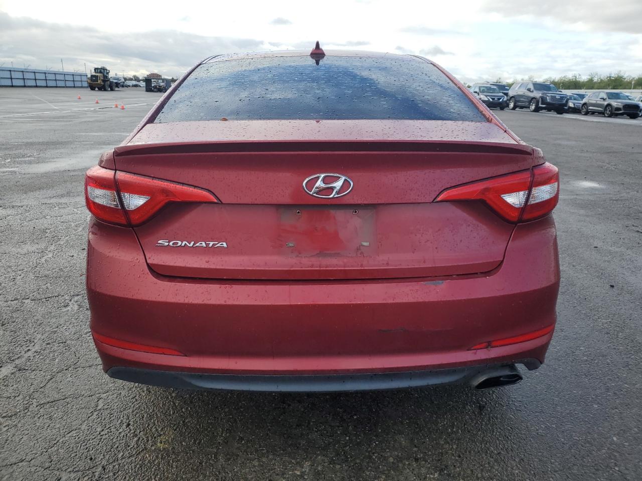 2015 Hyundai Sonata - Image 6