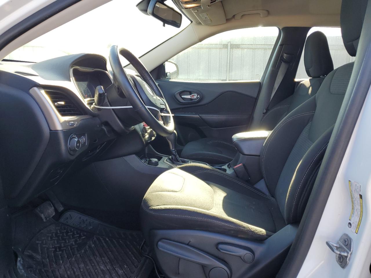 2015 Jeep Grand Cherokee - Image 7