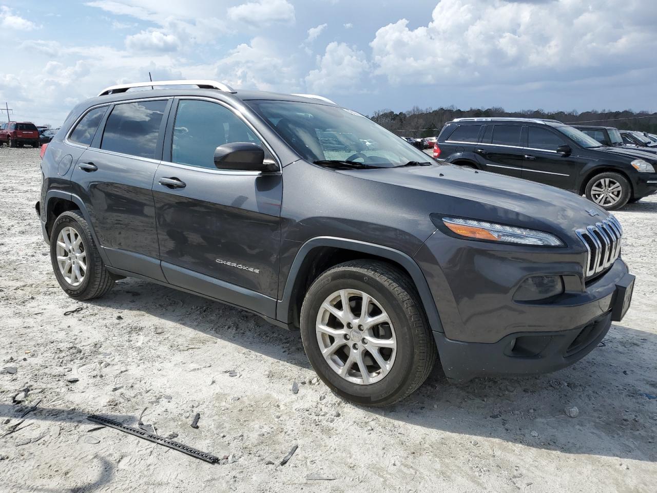 2016 Jeep Grand Cherokee - Image 4