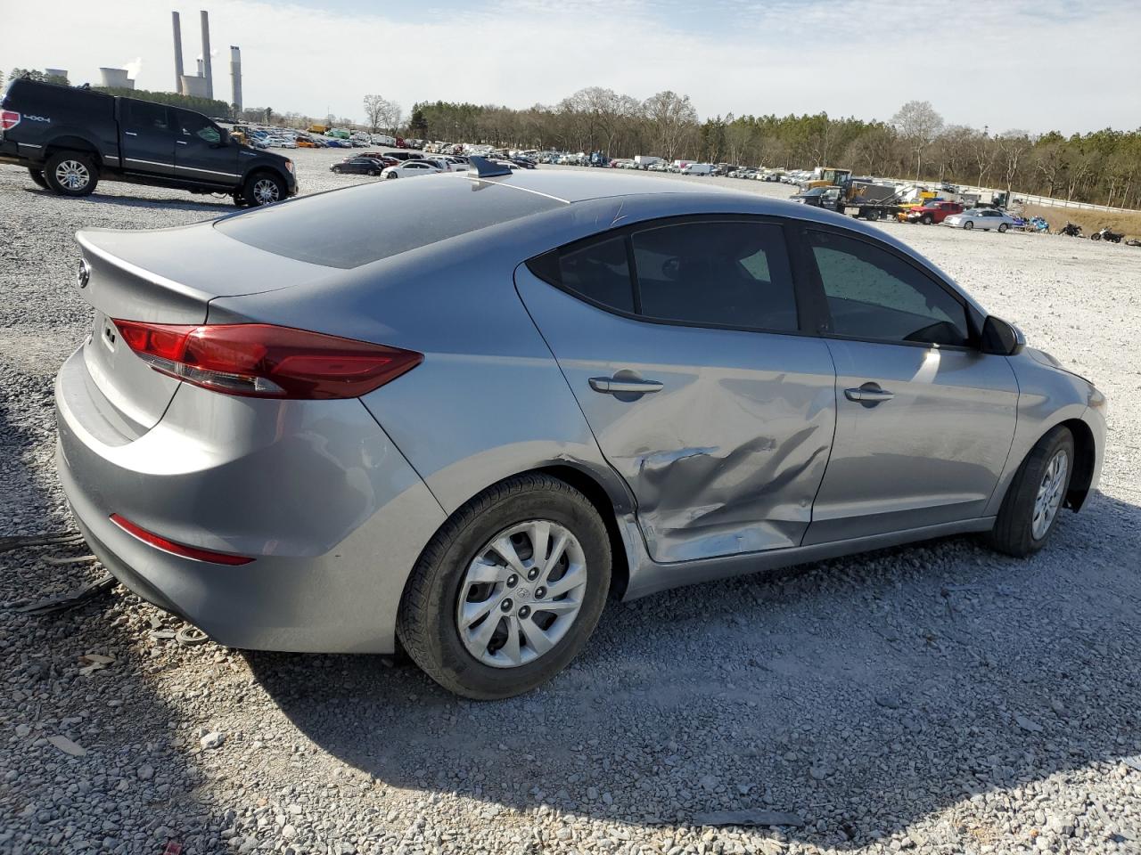 2017 Hyundai Elantra - Image 3