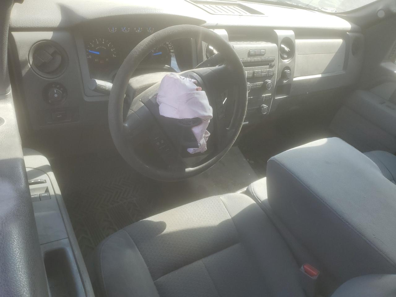 2013 Ford F-150 - Image 8