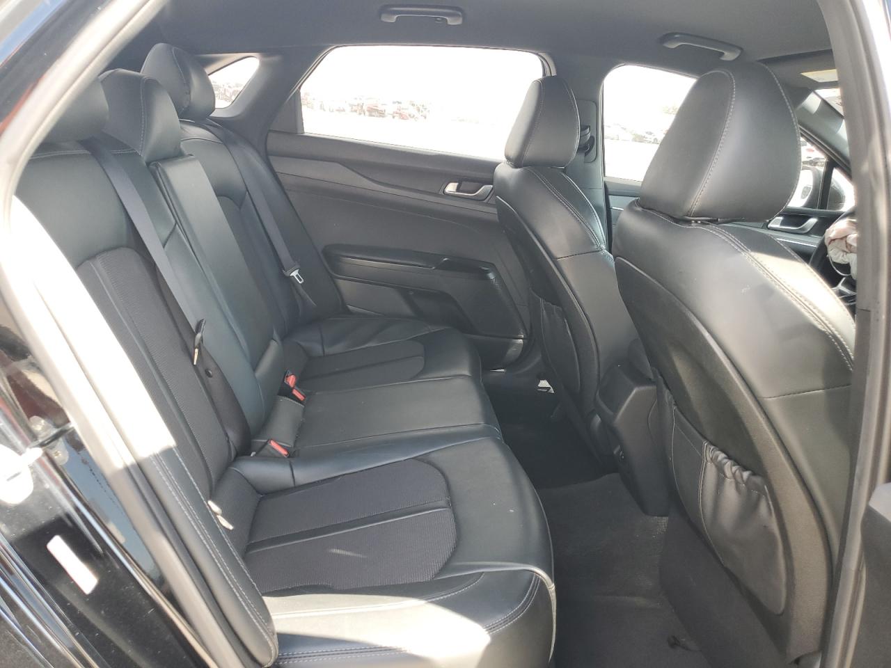 2024 Kia K5 - Image 11