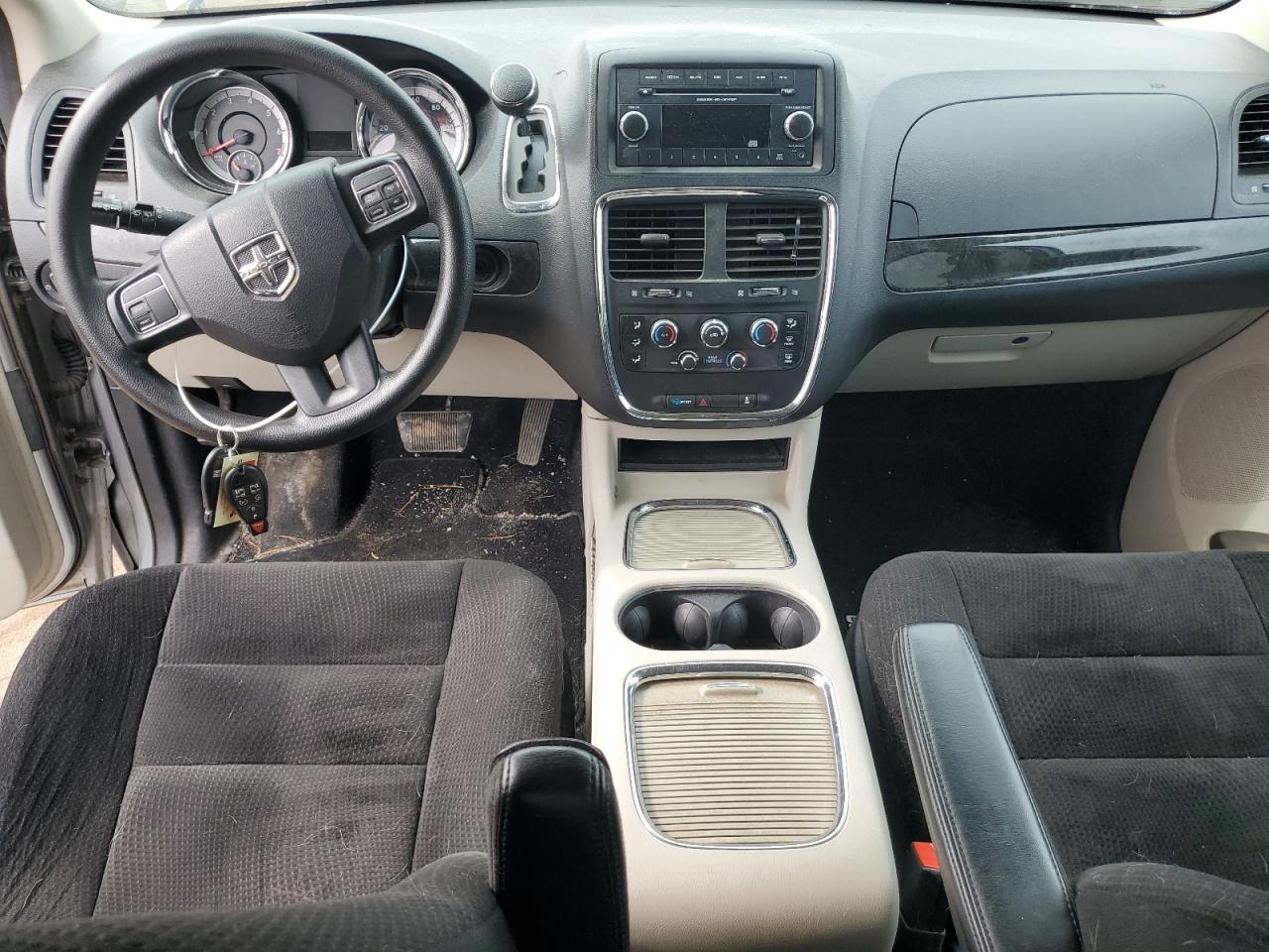 2014 Dodge Caravan - Image 8