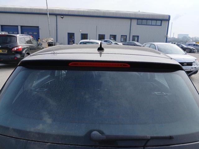 2017 VOLKSWAGEN GOLF S TDI BMT 