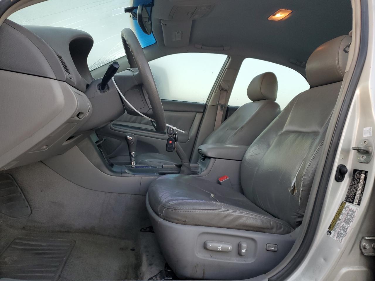 2005 Toyota Camry - Image 7