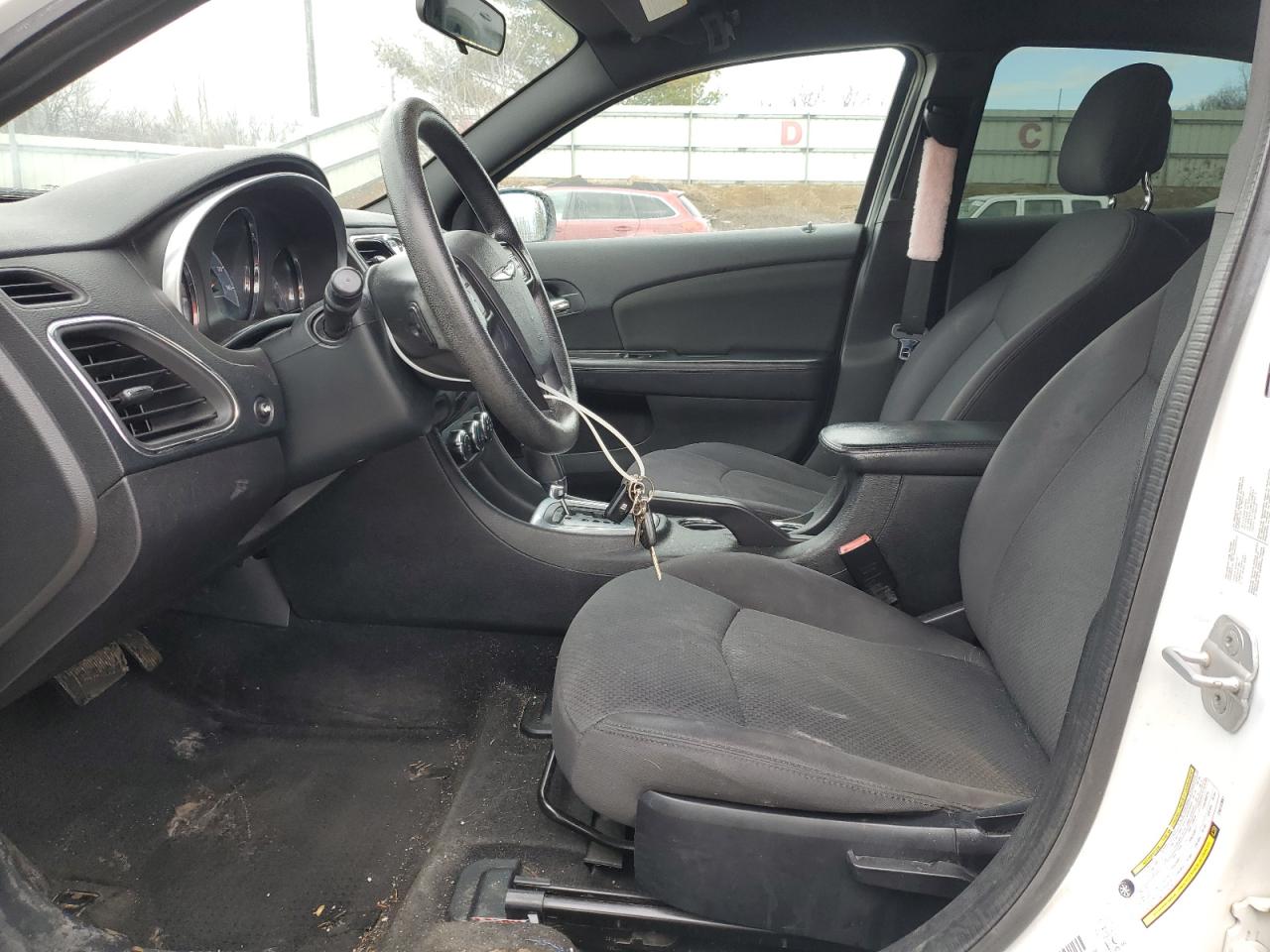 2012 Chrysler 200 - Image 7