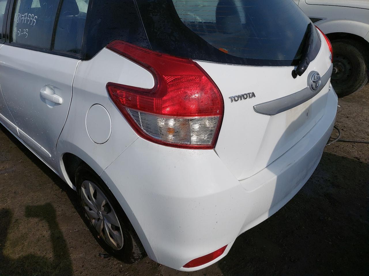 MR2KW9F35G1110195 - 2016 Toyota Yaris - #undefined