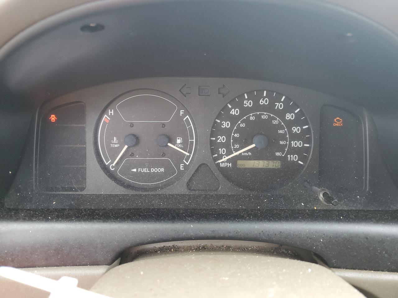 2000 Toyota Corolla - Image 9