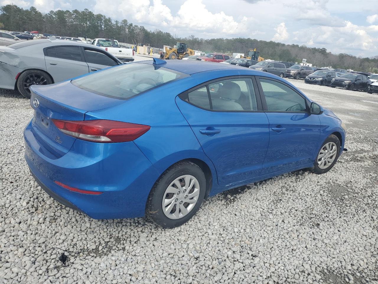 2017 Hyundai Elantra - Image 3