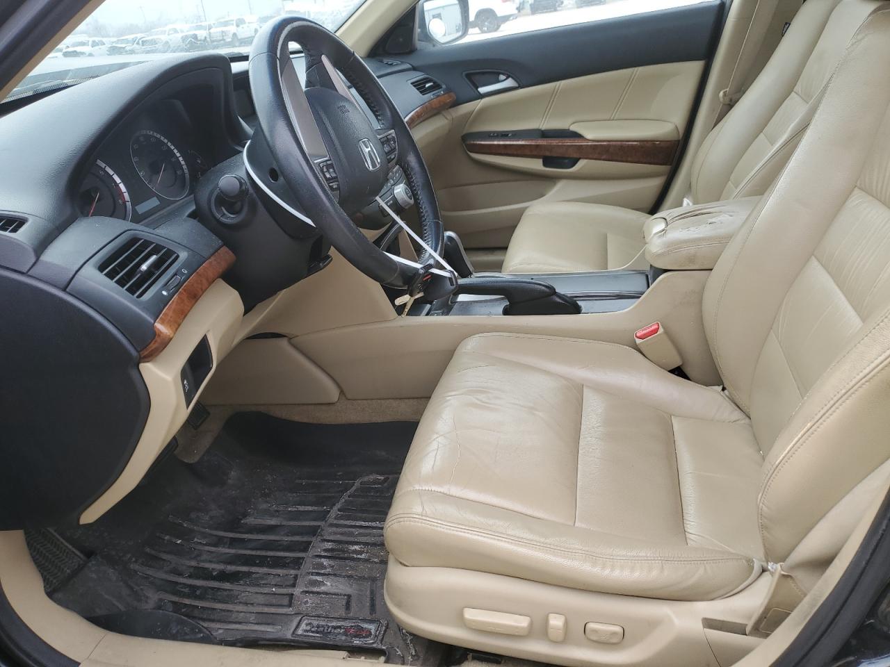 2012 Honda Accord - Image 7