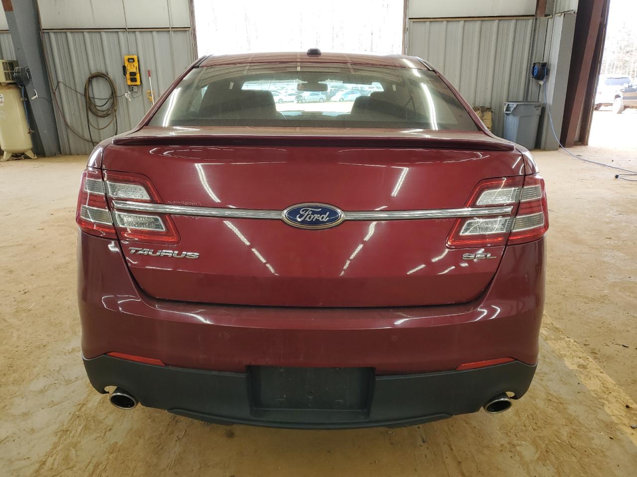 2013 Ford Taurus - Image 6