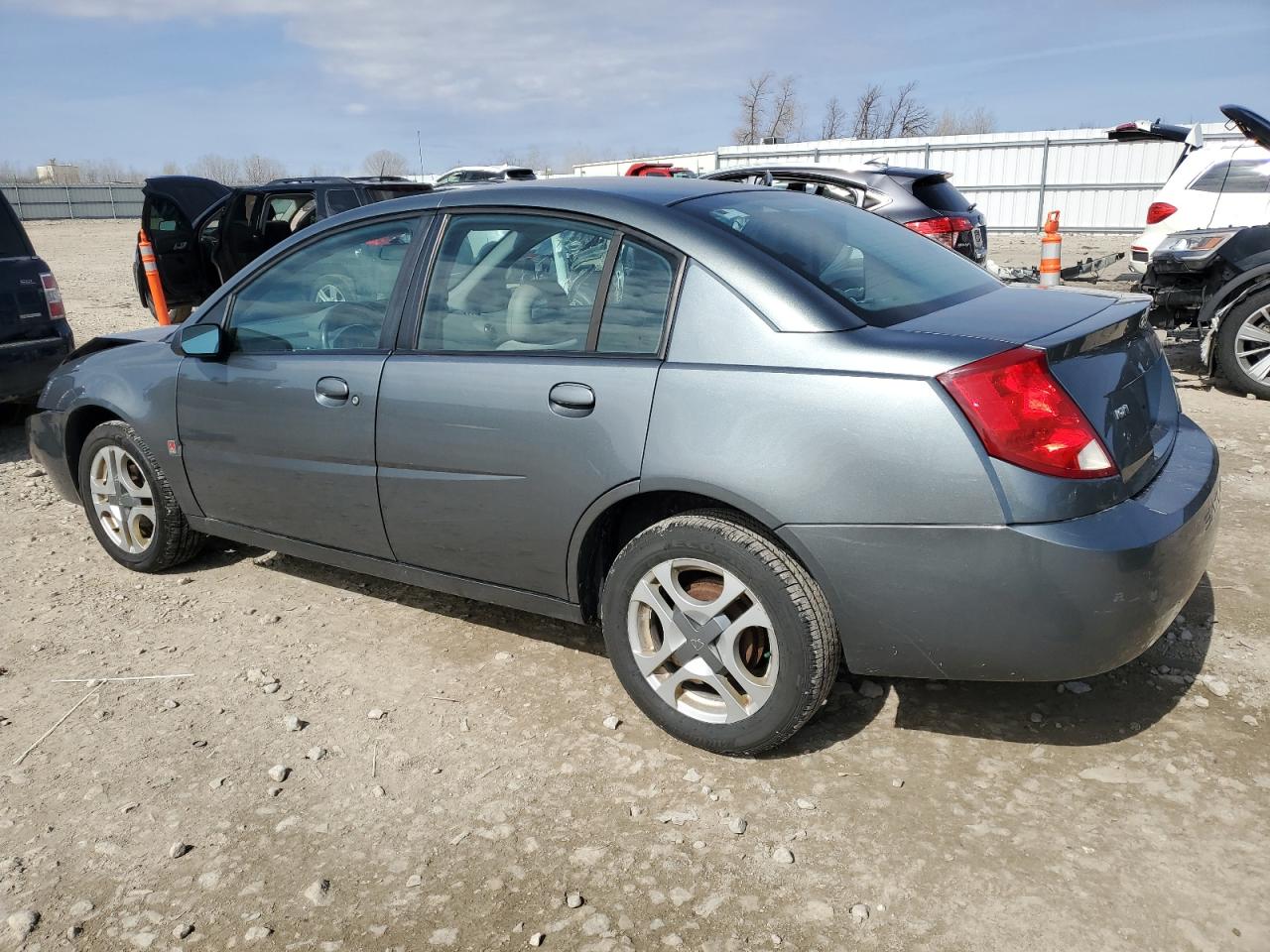2004 Saturn ION - Image 2