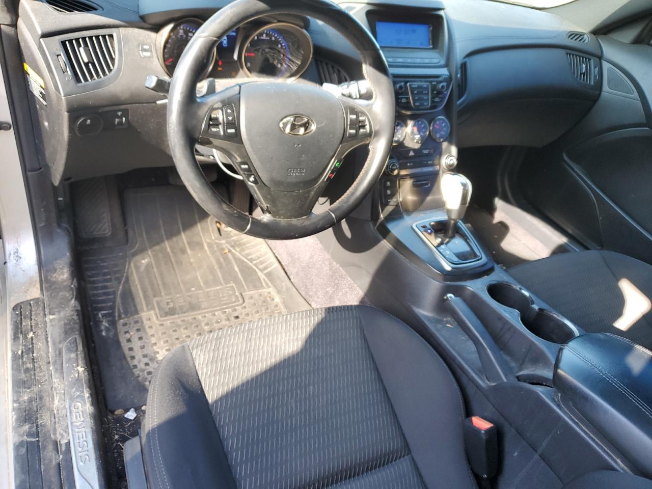2013 Hyundai Genesis - Image 8