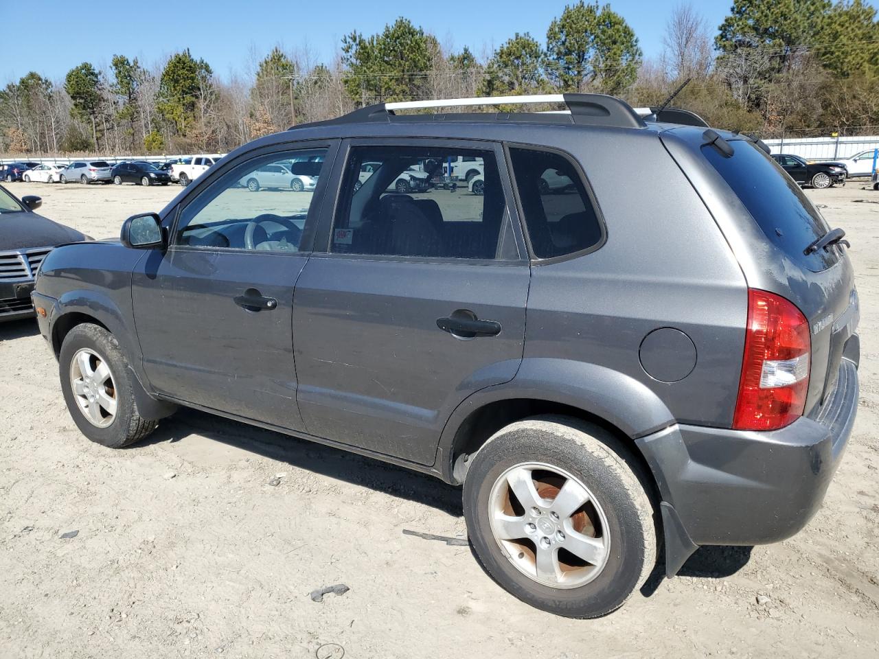 2007 Hyundai Tucson - Image 2