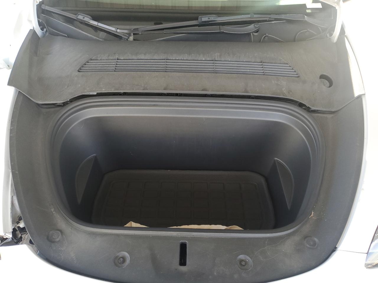 2021 Tesla Model Y - Image 11