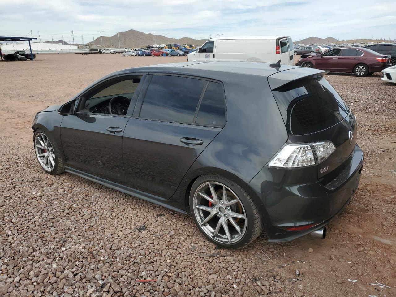 2015 Volkswagen GTI - Image 2