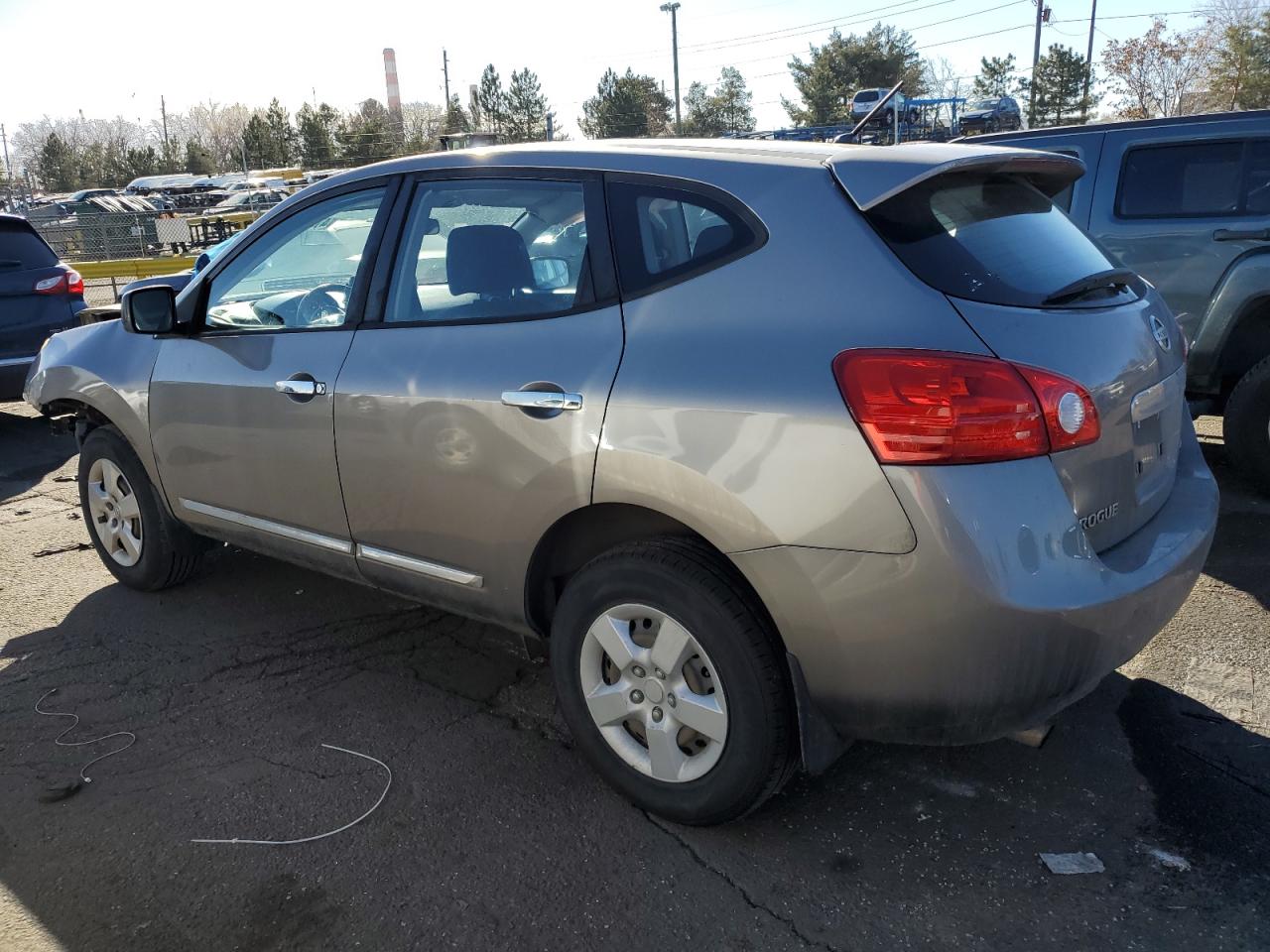 2013 Nissan Rogue - Image 2