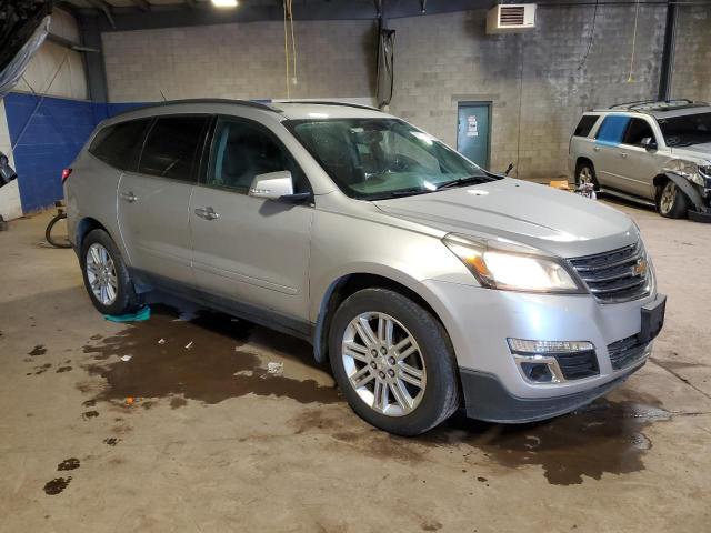  CHEVROLET TRAVERSE 2015 Srebrny