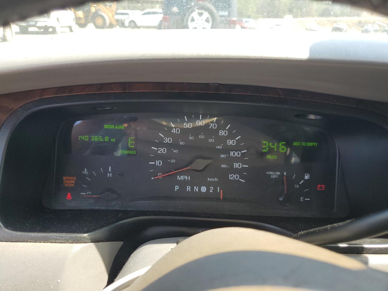 1998 Lincoln Town Car - Image 9