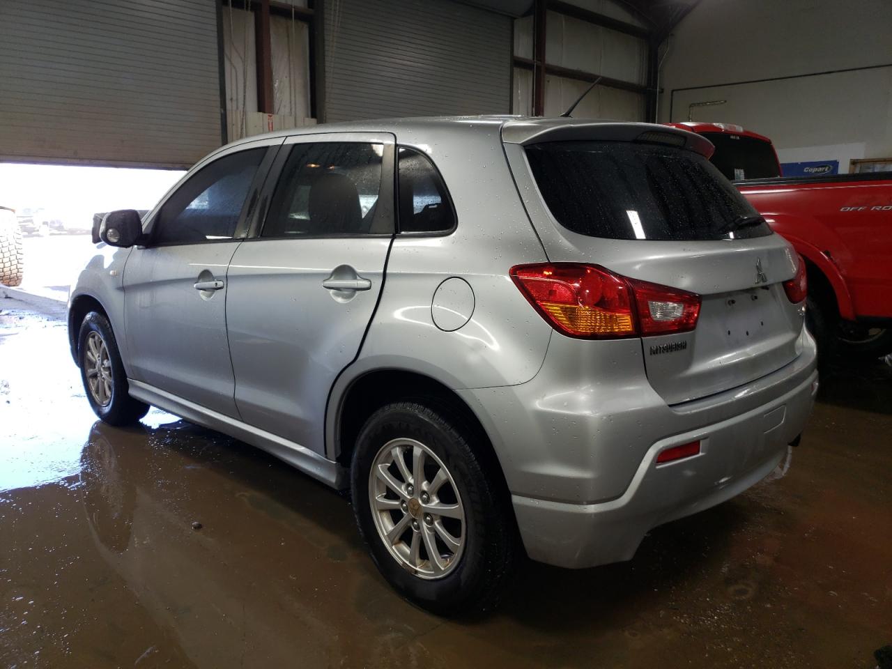 2012 Mitsubishi Outlander - Image 2