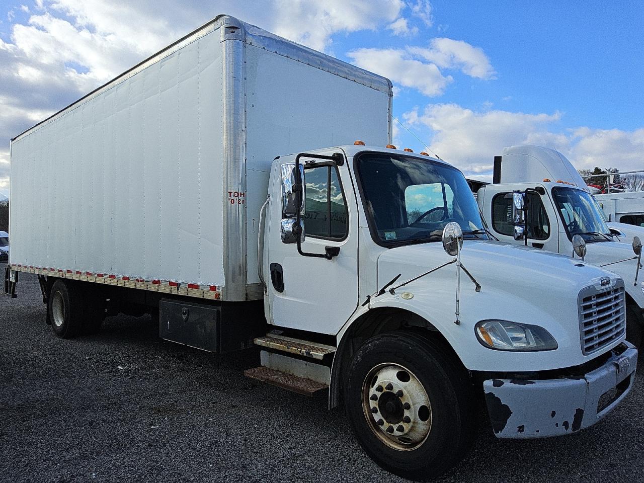 Assonet, MA에서 판매 중인 2016 Freightliner Business Class M2 Box Truck - Normal Wear
