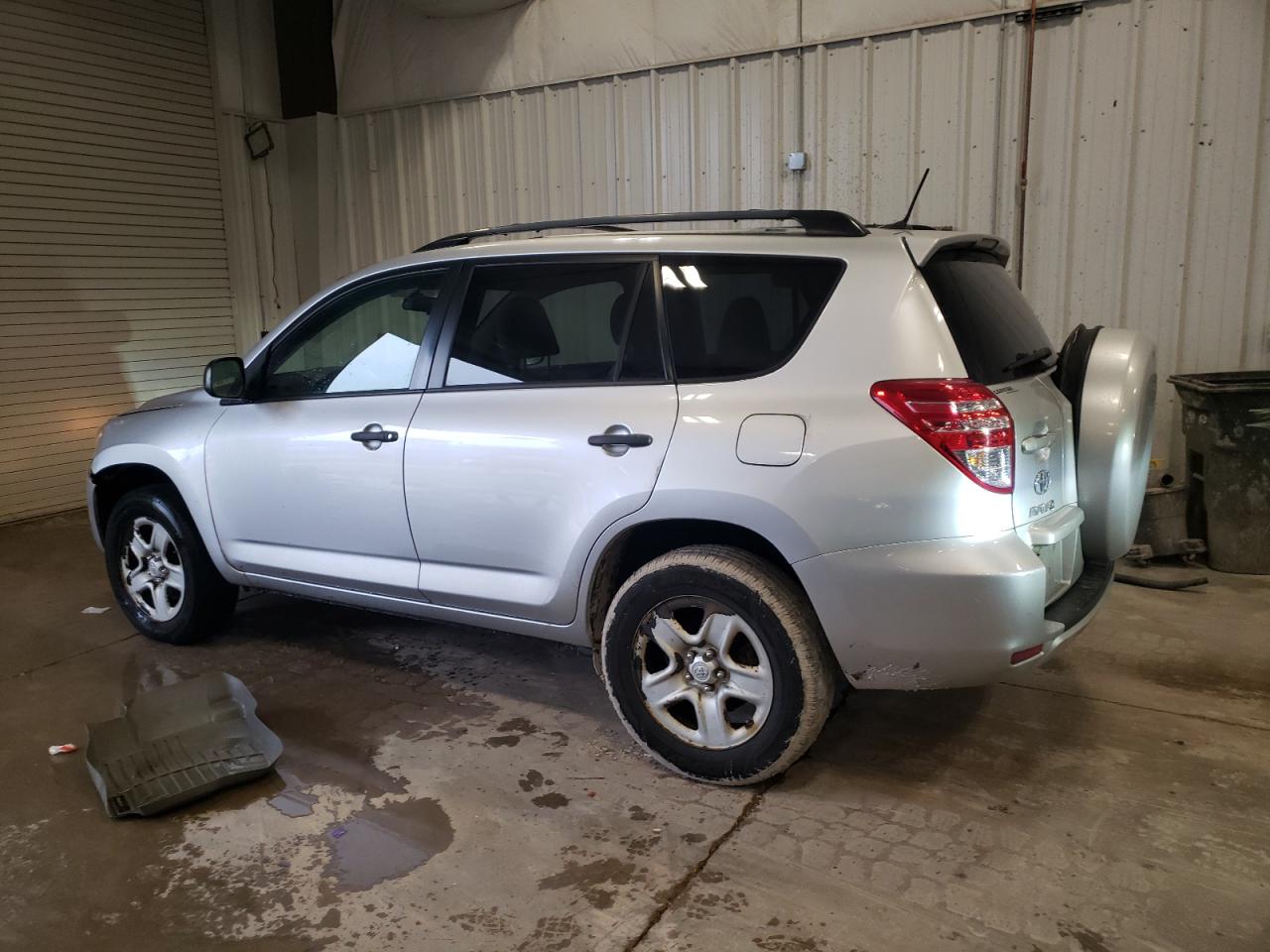 2012 Toyota RAV 4 - Image 2