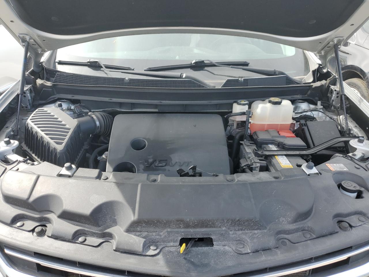 2021 Chevrolet Traverse - Image 12