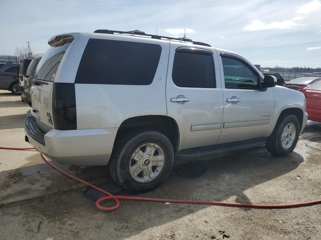 2010 Chevrolet Tahoe - Image 3