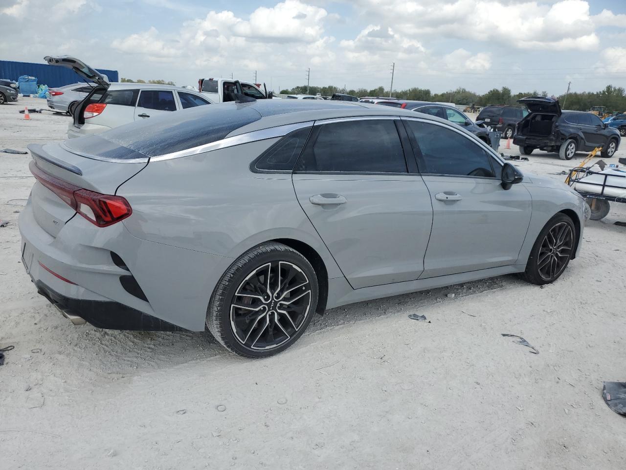 2024 Kia K5 - Image 3