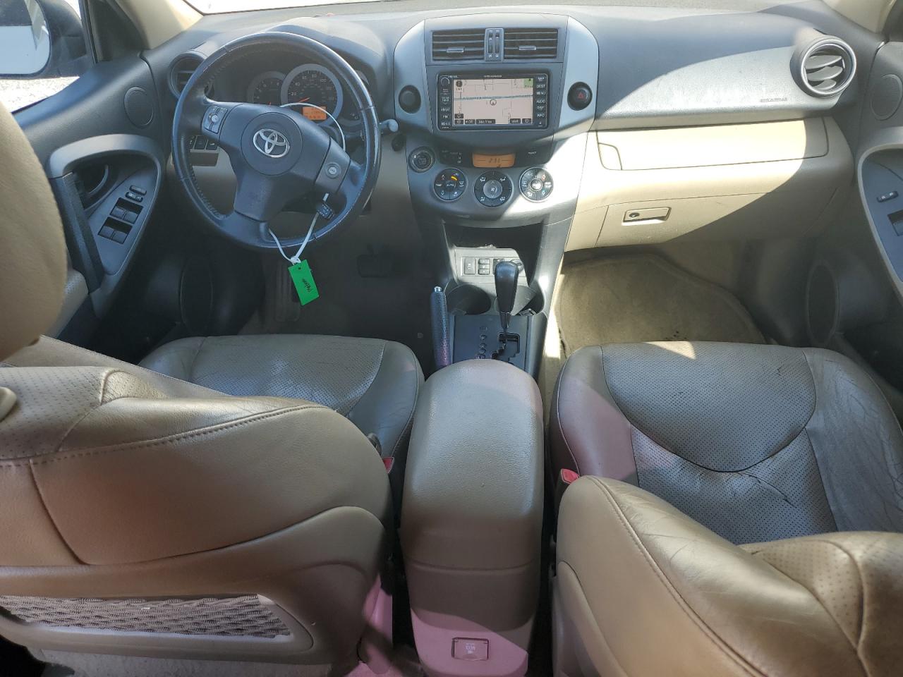 2010 Toyota RAV 4 - Image 8