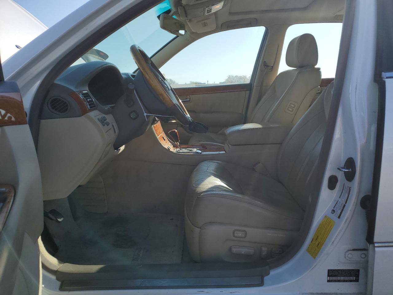2004 Lexus LS - Image 7