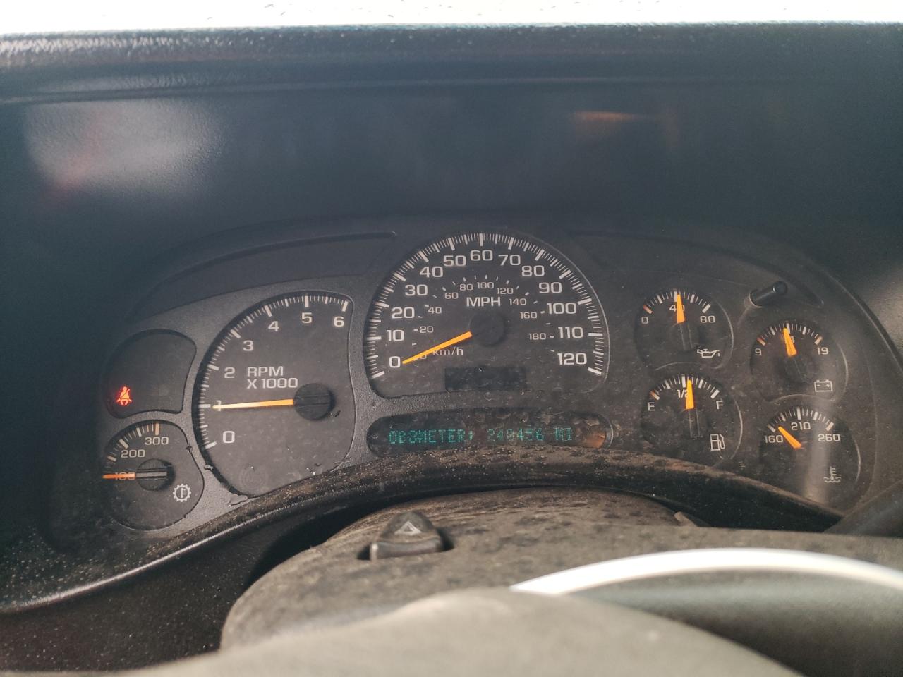 2003 Chevrolet Silverado - Image 9
