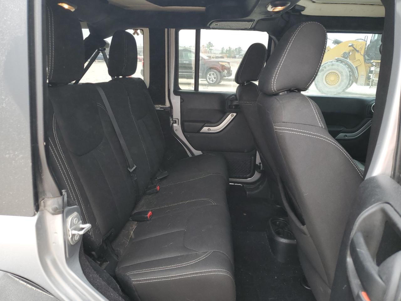 2015 Jeep Wrangler - Image 11