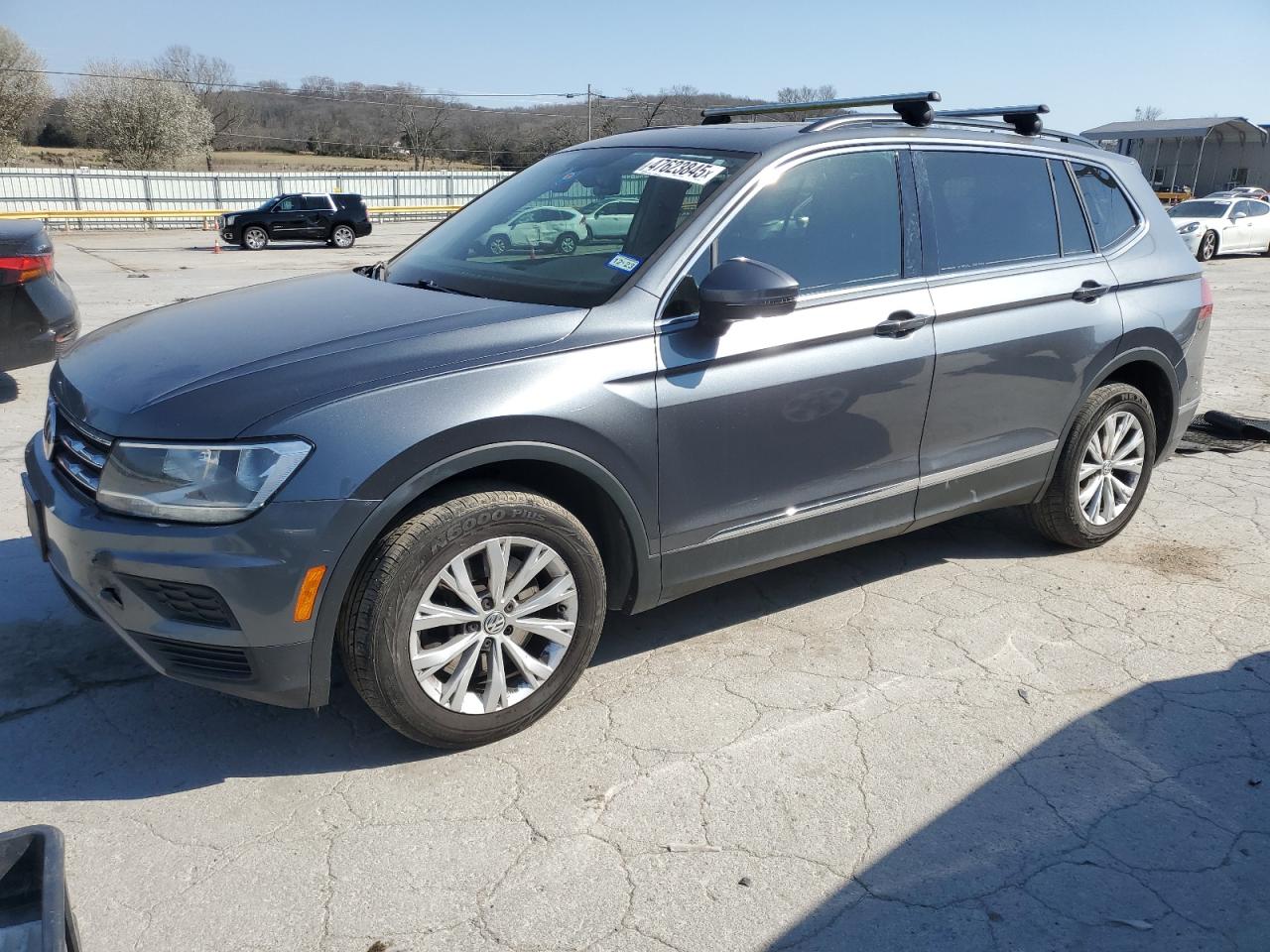2018 Volkswagen Tiguan - Image 1