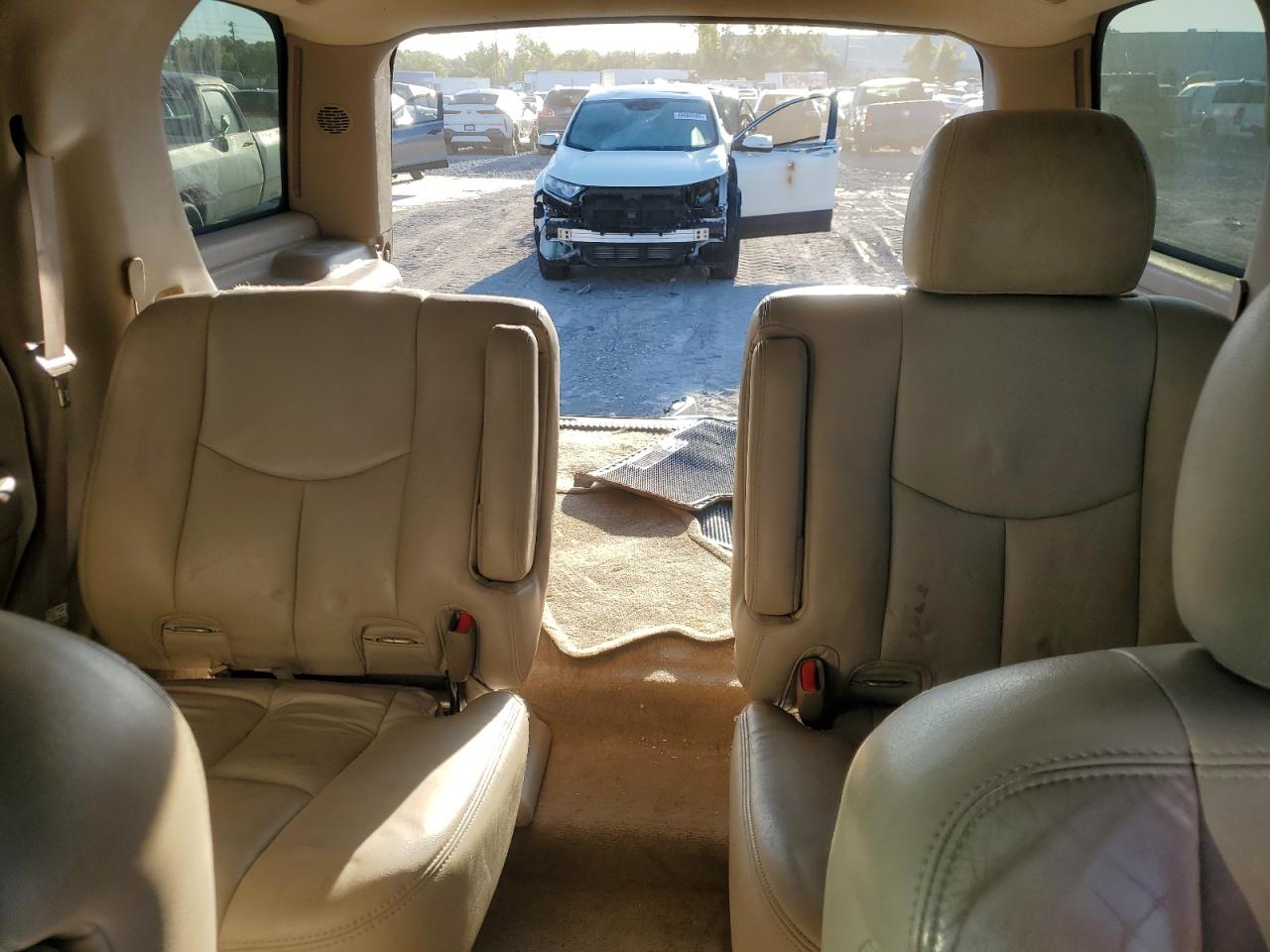 2005 Chevrolet Tahoe C1500 VIN: 1GNEC13T95R206419 Lot: 49773855