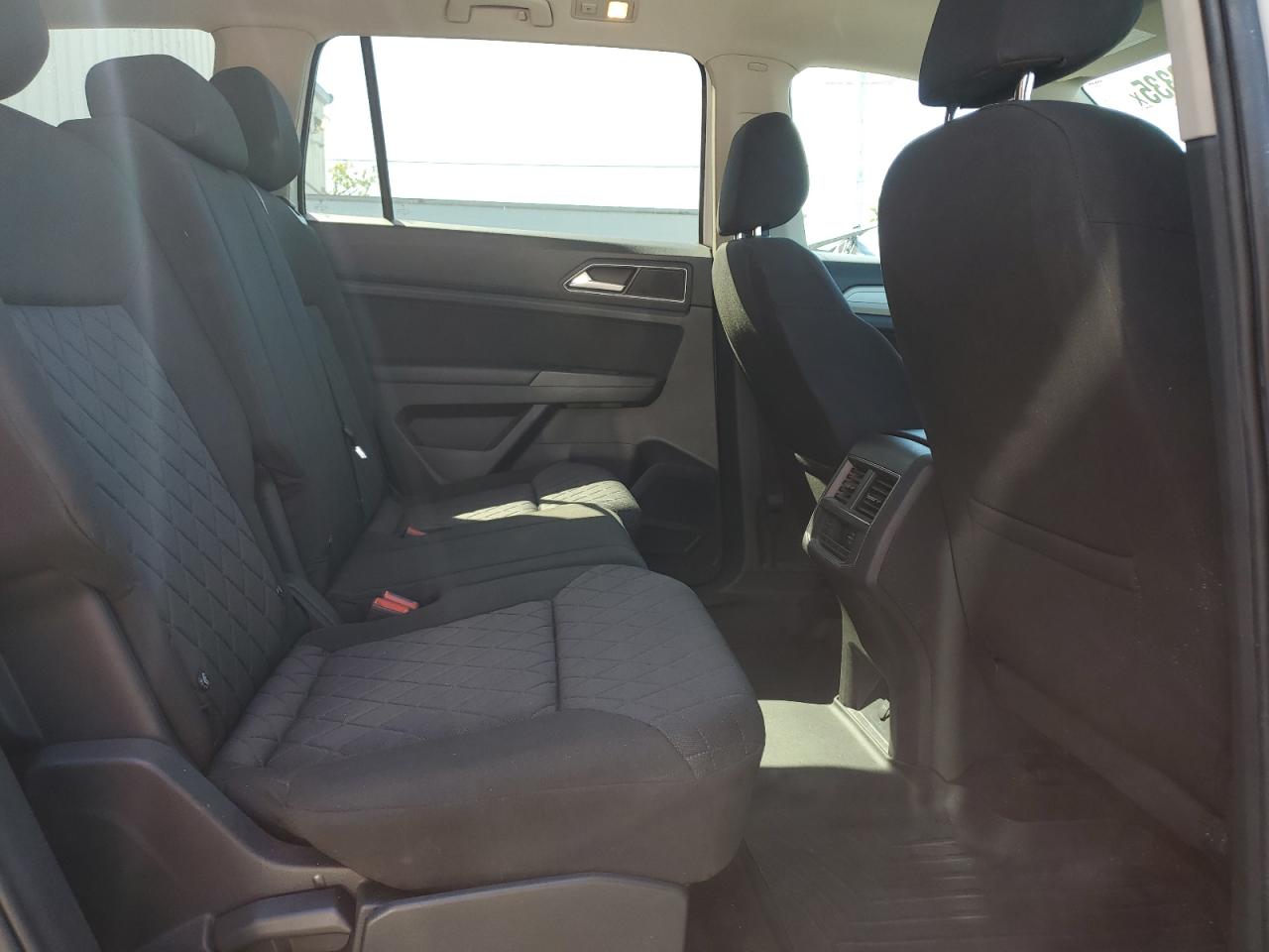 2018 Volkswagen Atlas - Image 11