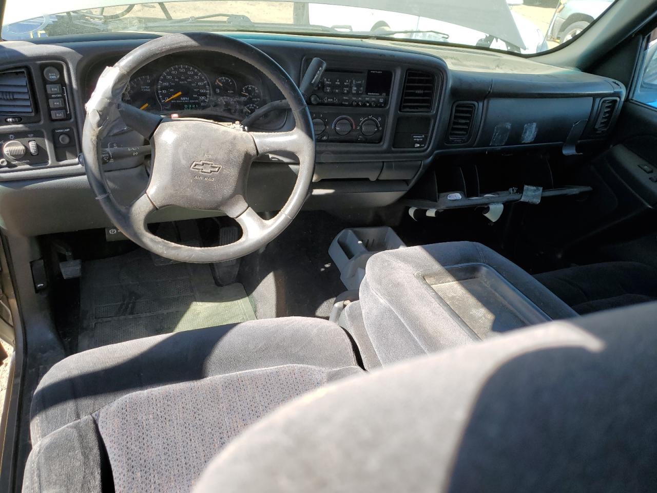 2001 Chevrolet Silverado - Image 8