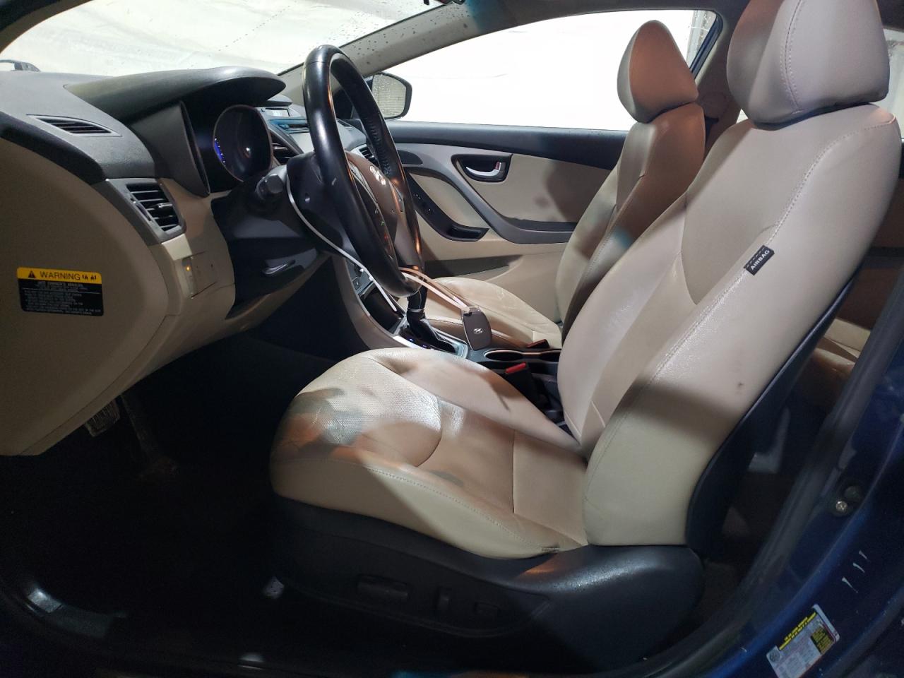 2015 Hyundai Elantra - Image 7