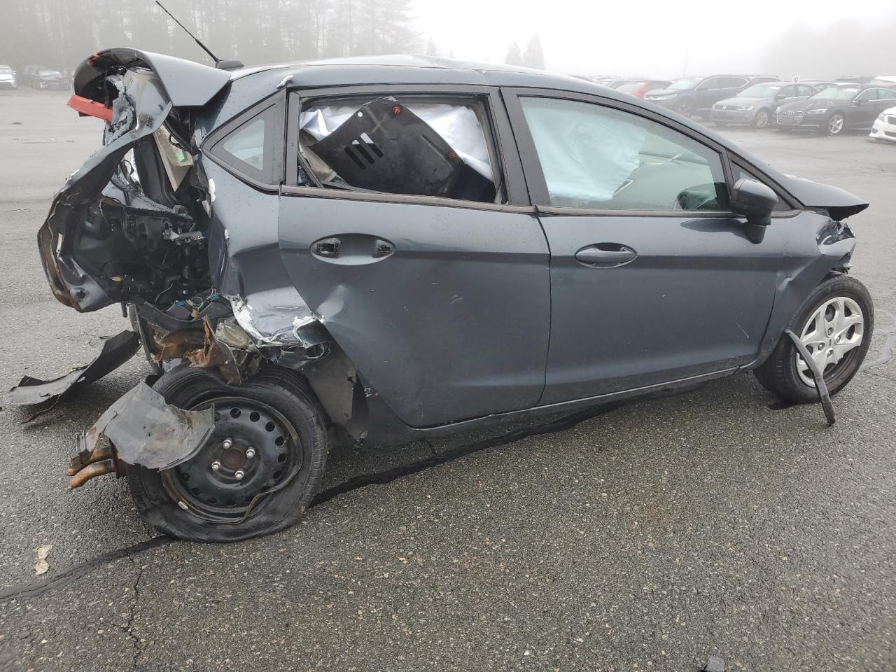 2011 Ford Fiesta - Image 3