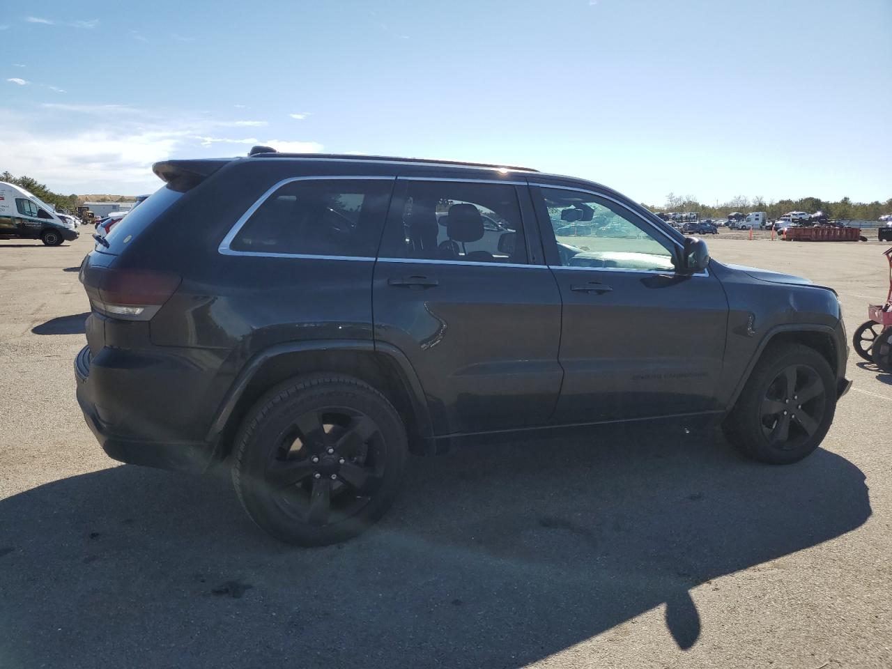 2015 Jeep Grand Cherokee - Image 3