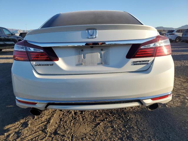 Sedans HONDA ACCORD 2017 Biały