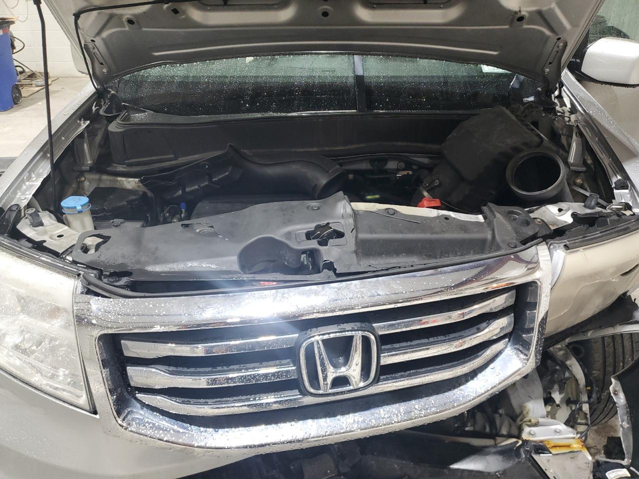2014 Honda Pilot - Image 13
