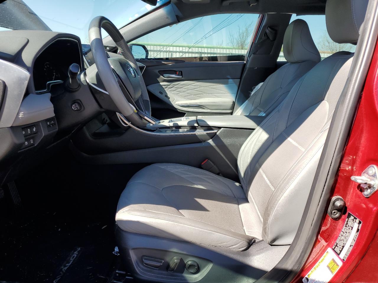 2019 Toyota Avalon - Image 7