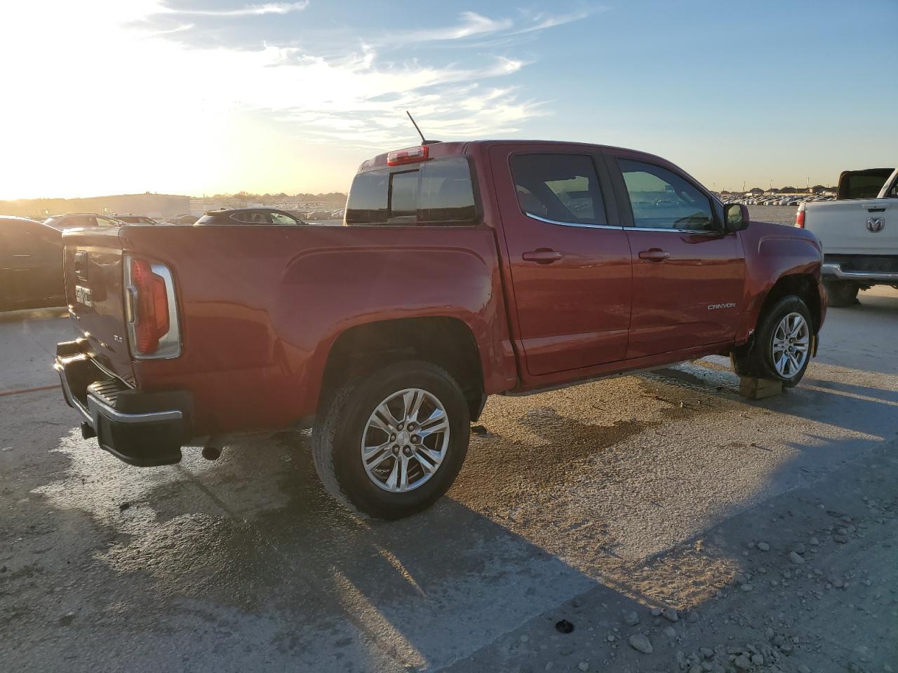 2020 GMC Canyon - Image 3