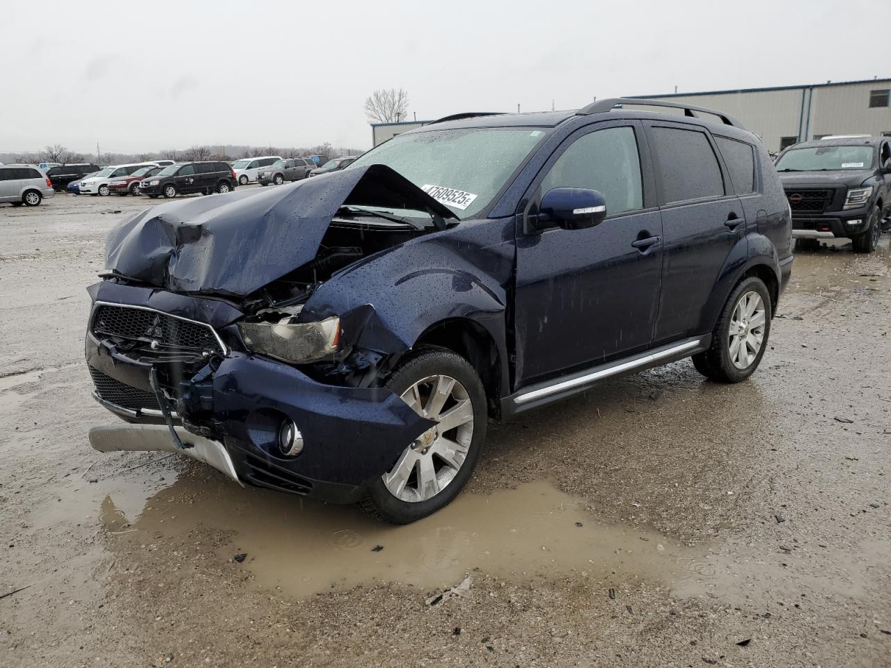2010 Mitsubishi Outlander - Image 1
