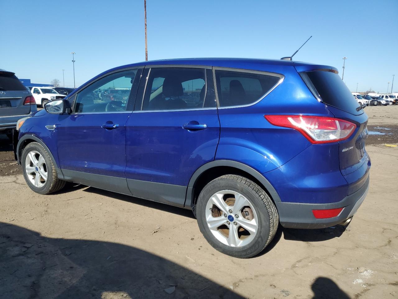 2015 Ford Escape - Image 2