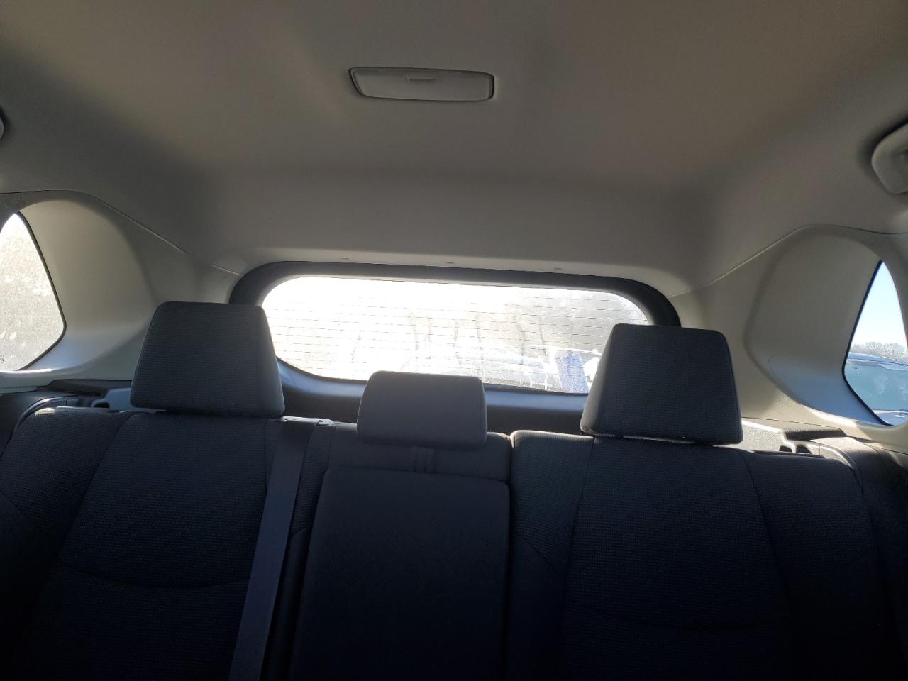 2022 Toyota RAV 4 - Image 10